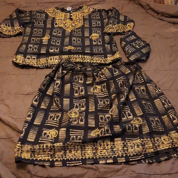 Beautiful African print skirt set - Picture 3 of 14